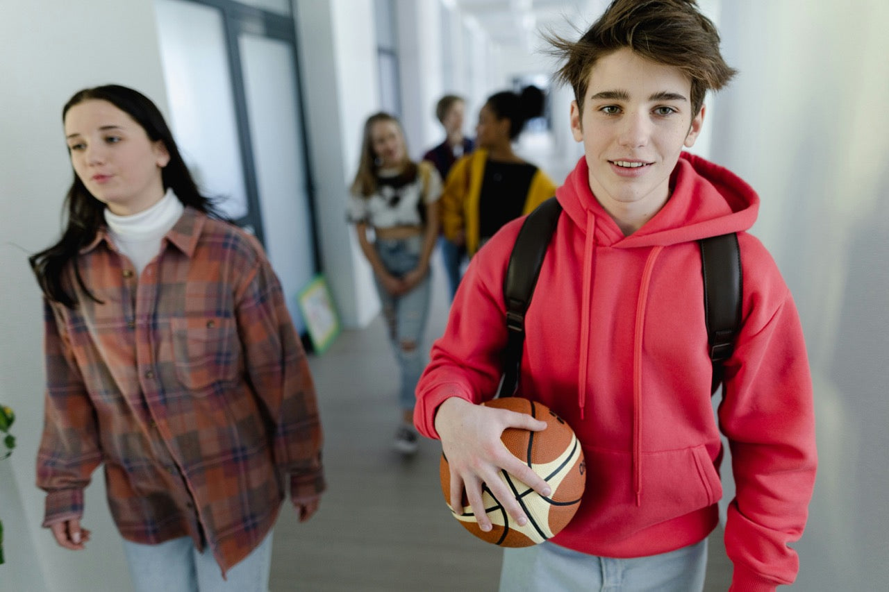 Appareil dentaire et adolescence : entre gêne passagère… et confiance retrouvée